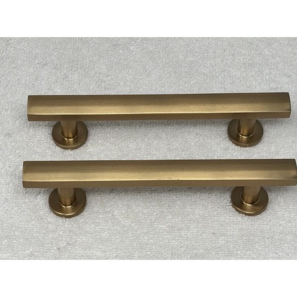 Schaub and Company 553 Heathrow Brass 4" Center to Center Luxury Set of‎ 2 - Picture 4 of 9